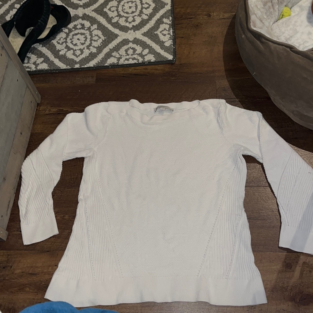 LOFT white sweater with finely detailed sleeves and sides